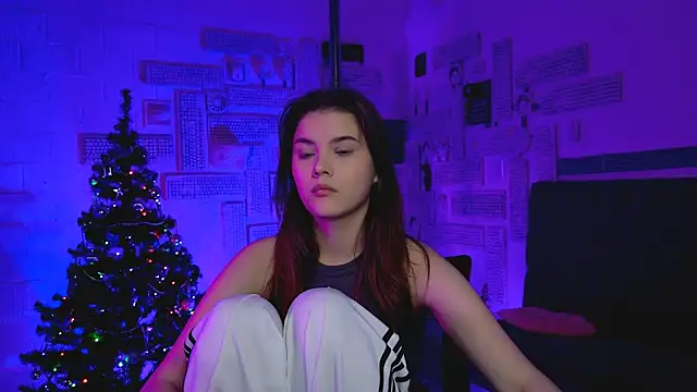 Snapshot of EvaThopson chatting on 01/18/25, 03:38 EvaThopson online show from 01/18/25, 03:38