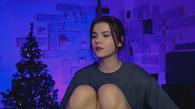 Snapshot of EvaThopson chatting on 01/19/25, 03:21 EvaThopson online show from 01/19/25, 03:21