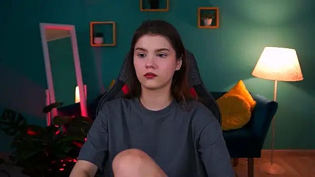 Snapshot of EvaThopson chatting on 01/24/25, 12:10 EvaThopson online show from 01/24/25, 12:10