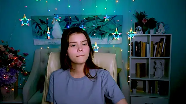 Snapshot of EvaThopson chatting on 03/04/25, 11:29 EvaThopson online show from 03/04/25, 11:29