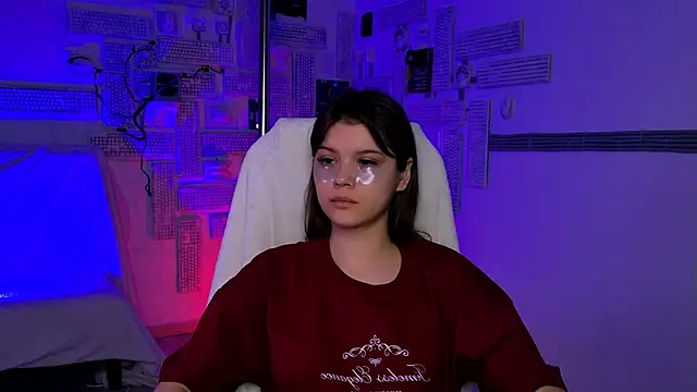 Snapshot of EvaThopson chatting on 02/15/26, 06:10 EvaThopson online show from 02/15/26, 06:10