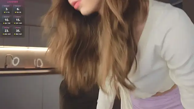 Snapshot of KellyAdderiy chatting on 02/17/26, 03:14 KellyAdderiy online show from 02/17/26, 03:14