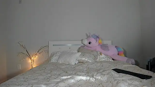 Snapshot of marianaferrero chatting on 12/31/24, 03:42 marianaferrero online show from 12/31/24, 03:42