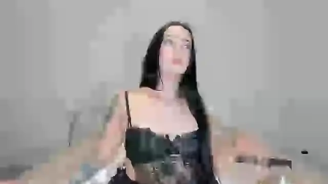 Snapshot of marianaferrero chatting on 02/11/25, 05:07 marianaferrero online show from 02/11/25, 05:07
