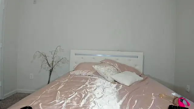 Snapshot of marianaferrero chatting on 02/12/25, 05:16 marianaferrero online show from 02/12/25, 05:16