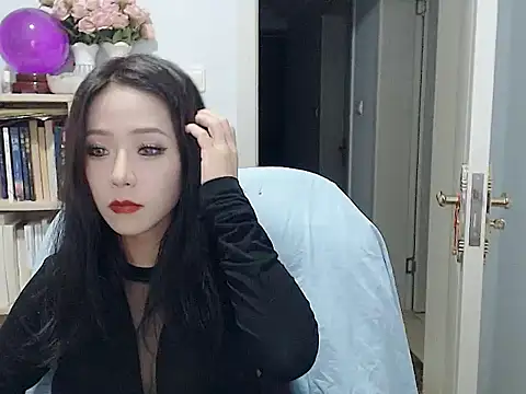 SuSushi728 online show from 12/18/25, 03:51