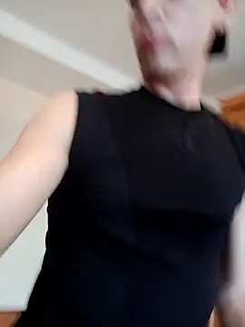 Snapshot of ElyasMatt chatting on 03/21/25, 02:51 ElyasMatt online show from 03/21/25, 02:51