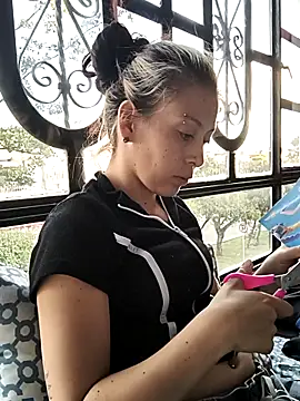 Tefannyy  online show from 10/14/25, 10:21