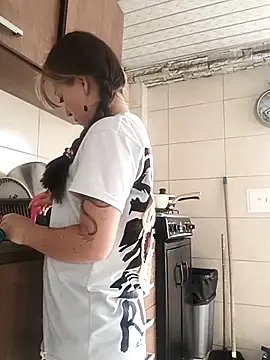 Tefannyy  online show from 04/03/26, 06:06