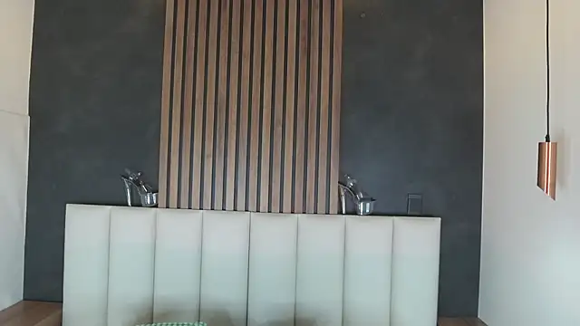 Snapshot of ChanelAdamss_ chatting on 11/25/25, 12:32 ChanelAdamss online show from 11/25/25, 12:32