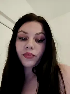 Snapshot of leeya_lee chatting on 01/14/25, 10:12 leeya lee online show from 01/14/25, 10:12