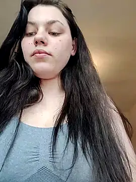 Snapshot of leeya_lee chatting on 02/04/25, 07:51 leeya lee online show from 02/04/25, 07:51