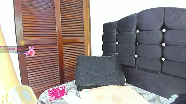 Snapshot of Selenakyle92_ chatting on 07/21/26, 08:33 Selenakyle92 online show from 07/21/26, 08:33