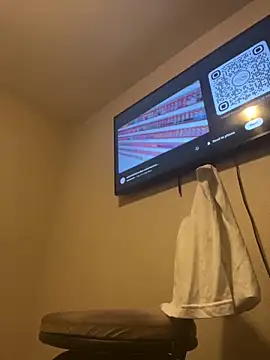 Snapshot of GoodGirlLover13 chatting on 03/08/25, 12:44 GoodGirlLover13 online show from 03/08/25, 12:44