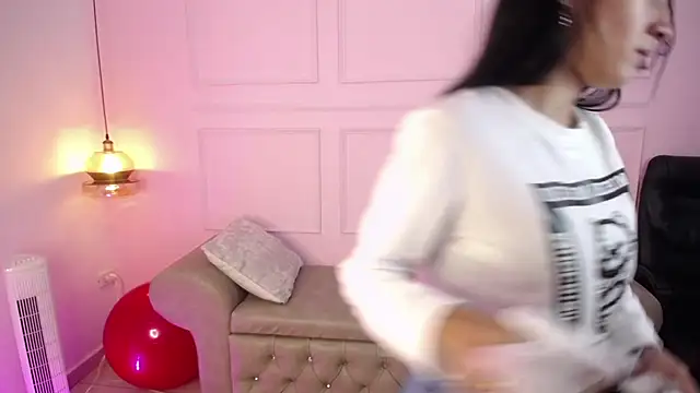 yenny garcia online show from 03/18/25, 12:05