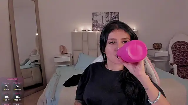 yenny garcia online show from 04/30/26, 08:57