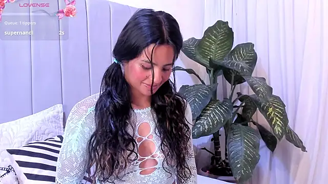 Snapshot of Mindy_sweety chatting on 02/18/25, 01:22 Mindy sweety online show from 02/18/25, 01:22