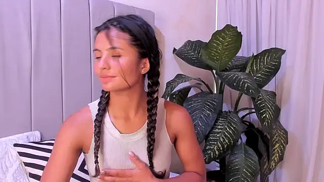 Snapshot of Mindy_sweety chatting on 02/25/25, 04:53 Mindy sweety online show from 02/25/25, 04:53