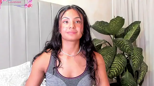 Snapshot of Mindy_sweety chatting on 03/04/25, 04:52 Mindy sweety online show from 03/04/25, 04:52