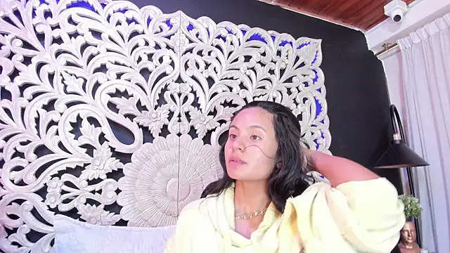 Snapshot of Mindy_sweety chatting on 10/15/25, 11:43 Mindy sweety online show from 10/15/25, 11:43