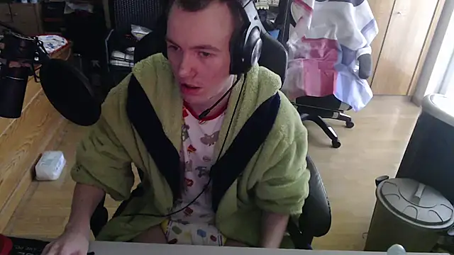 BabyDracoDarkfang online show from 04/23/26, 10:36