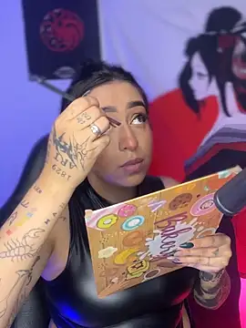 Snapshot of AnnikaMerliahh_ chatting on 10/24/25, 09:22 AnnikaMerliahh online show from 10/24/25, 09:22