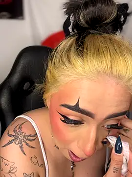 Snapshot of AnnikaMerliahh_ chatting on 10/29/25, 03:09 AnnikaMerliahh online show from 10/29/25, 03:09