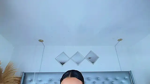 EileenBenzon online show from 03/06/25, 05:43