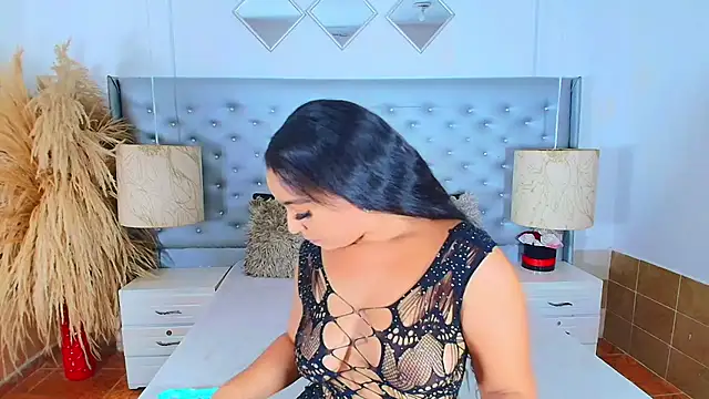 EileenBenzon online show from 09/17/25, 03:08