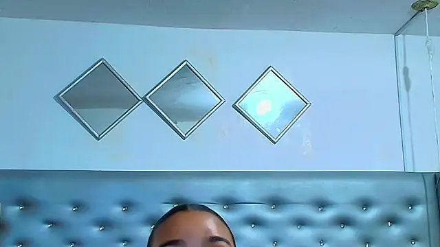 EileenBenzon online show from 03/10/26, 04:50