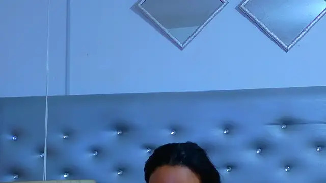 Snapshot of EileenBenzon chatting on 07/10/26, 04:17 EileenBenzon online show from 07/10/26, 04:17