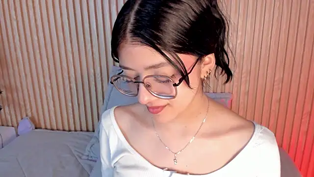 lana dol online show from 11/28/25, 05:04