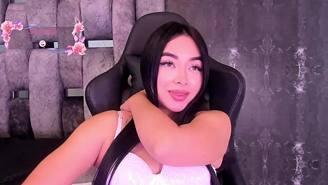 Snapshot of gaby_desire777 chatting on 12/16/24, 12:49 gaby desire777 online show from 12/16/24, 12:49