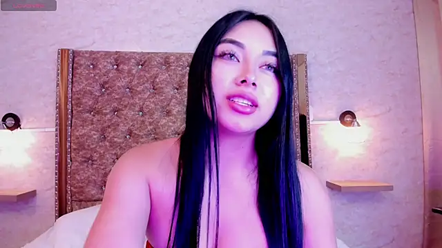 Snapshot of gaby_desire777 chatting on 12/26/24, 04:14 gaby desire777 online show from 12/26/24, 04:14