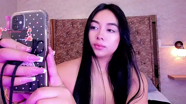 Snapshot of gaby_desire777 chatting on 01/06/25, 12:57 gaby desire777 online show from 01/06/25, 12:57