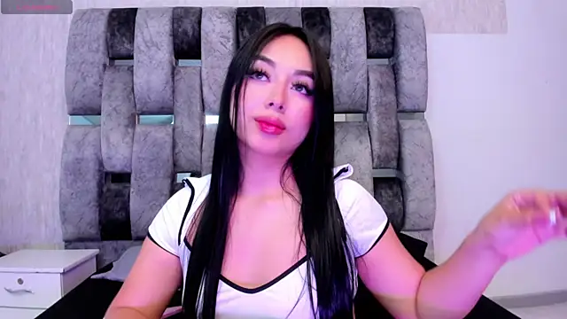 Snapshot of gaby_desire777 chatting on 01/09/25, 12:46 gaby desire777 online show from 01/09/25, 12:46