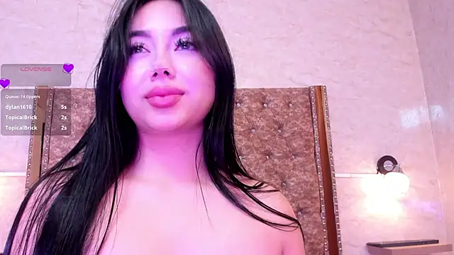 Snapshot of gaby_desire777 chatting on 02/14/25, 02:07 gaby desire777 online show from 02/14/25, 02:07