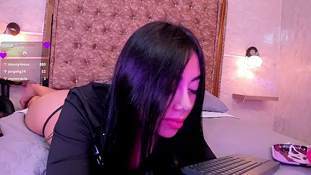 Snapshot of gaby_desire777 chatting on 02/18/25, 06:37 gaby desire777 online show from 02/18/25, 06:37