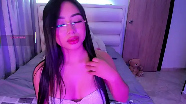 Snapshot of gaby_desire777 chatting on 09/23/25, 02:36 gaby desire777 online show from 09/23/25, 02:36