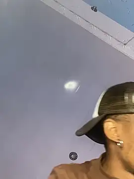 Snapshot of BlueIceCube chatting on 01/15/25, 08:20 BlueIceCube online show from 01/15/25, 08:20