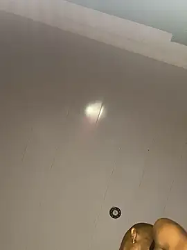 Snapshot of BlueIceCube chatting on 02/26/25, 05:20 BlueIceCube online show from 02/26/25, 05:20