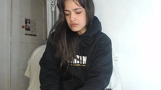 skinny sweet2411 online show from 11/11/25, 08:20