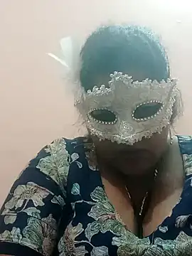 Snapshot of seemi_bhabhi chatting on 01/28/25, 07:32 seemi bhabhi online show from 01/28/25, 07:32