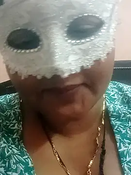 Snapshot of seemi_bhabhi chatting on 02/01/25, 05:58 seemi bhabhi online show from 02/01/25, 05:58