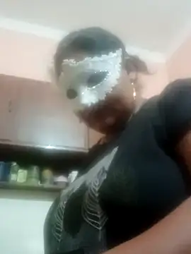 Snapshot of seemi_bhabhi chatting on 02/16/25, 05:04 seemi bhabhi online show from 02/16/25, 05:04