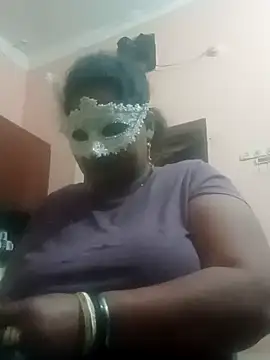 Snapshot of seemi_bhabhi chatting on 02/19/25, 04:44 seemi bhabhi online show from 02/19/25, 04:44