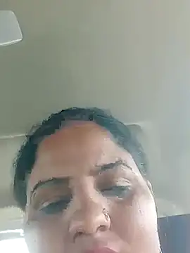 Snapshot of seemi_bhabhi chatting on 03/10/25, 07:53 seemi bhabhi online show from 03/10/25, 07:53