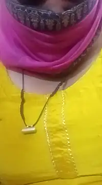 Snapshot of seemi_bhabhi chatting on 03/14/25, 04:51 seemi bhabhi online show from 03/14/25, 04:51