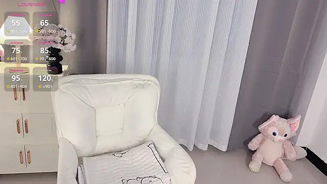 Snapshot of Lucky-susuBB chatting on 12/23/24, 05:39 Lucky-susuBB online show from 12/23/24, 05:39