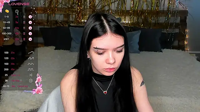 SweetyDeviliya online show from 02/05/25, 09:25